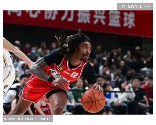 广州龙狮主场惨遭爆冷,球迷集体失望不已 广州龙狮主场惨遭爆冷,球迷集体失望不已